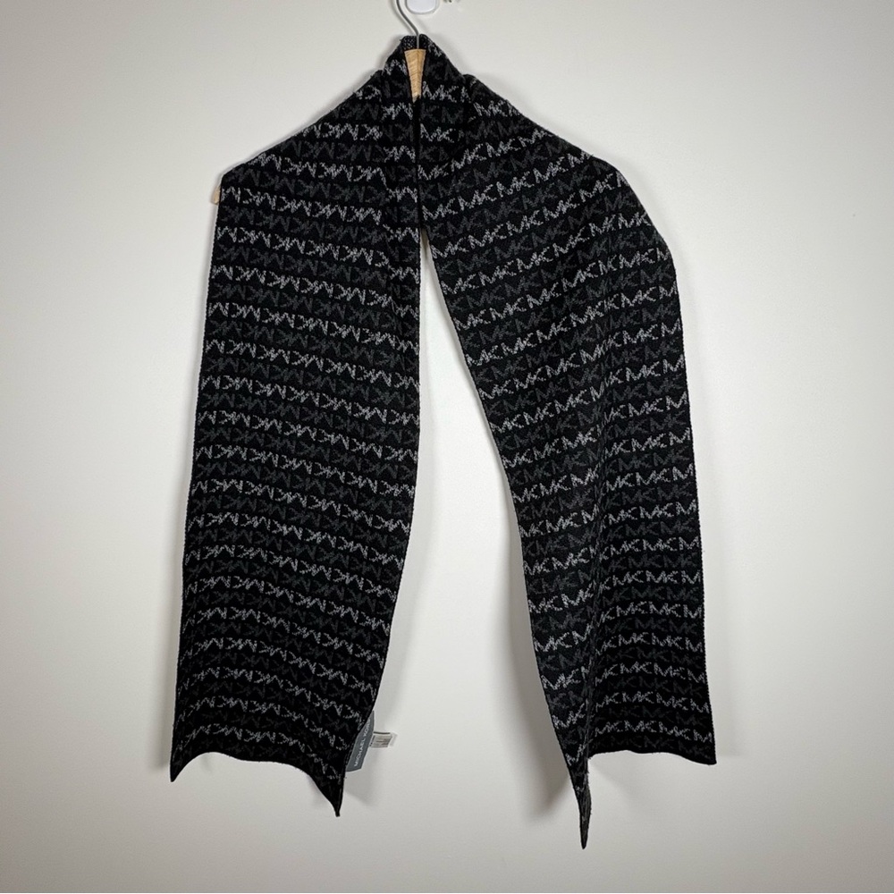 Michael Kors Grey Black Unisex Logo Pattern Scarf Classic Winter Scarf, MK